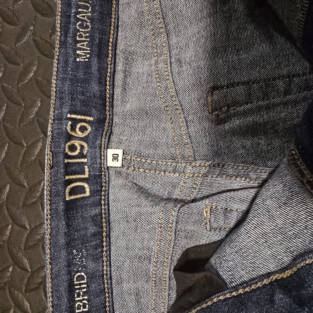 DL1961 Women's Dark Blue Skinny Jeans